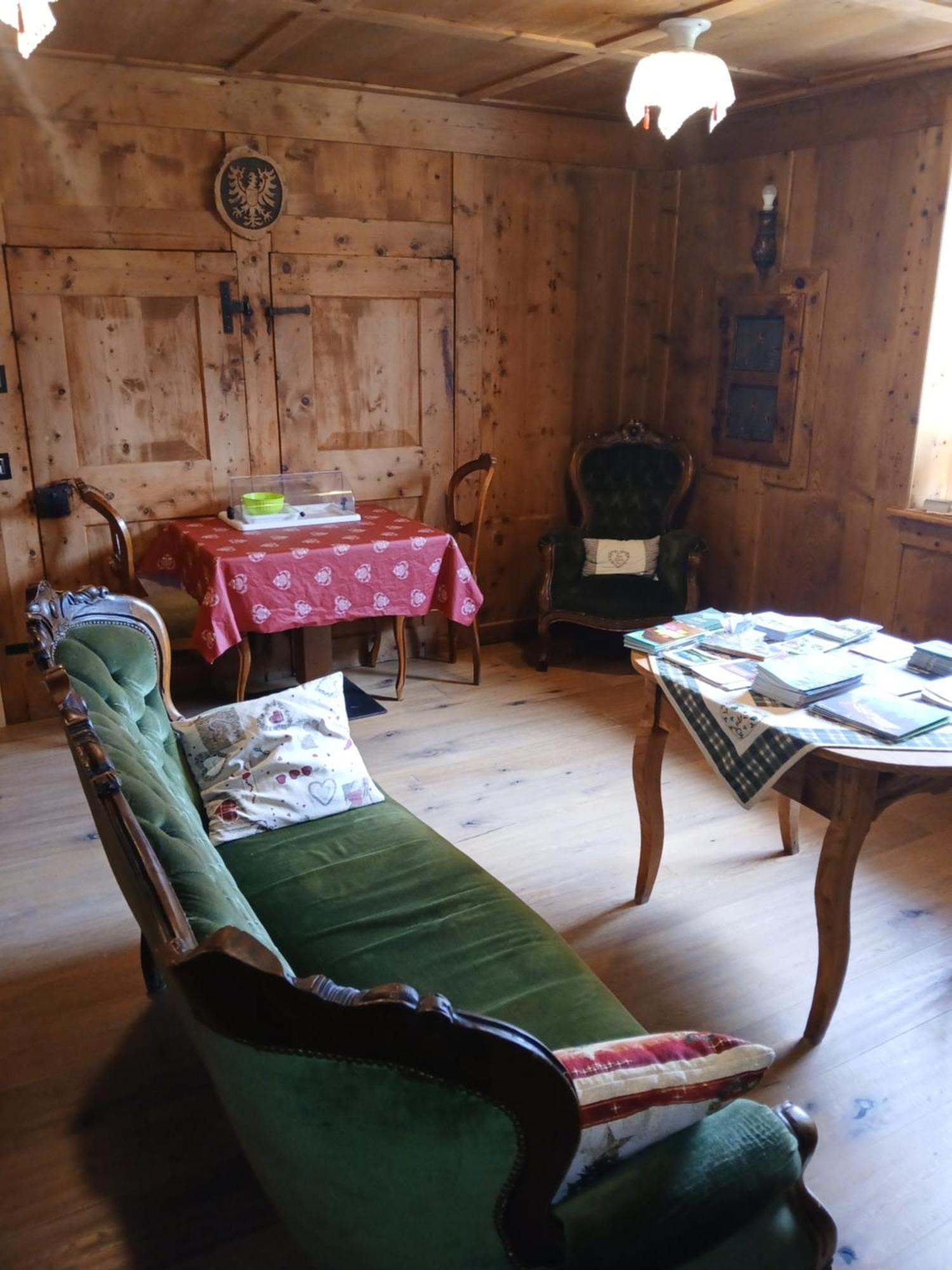 Beb La Stube Dei Partel Bed & Breakfast Ziano di Fiemme Eksteriør bilde